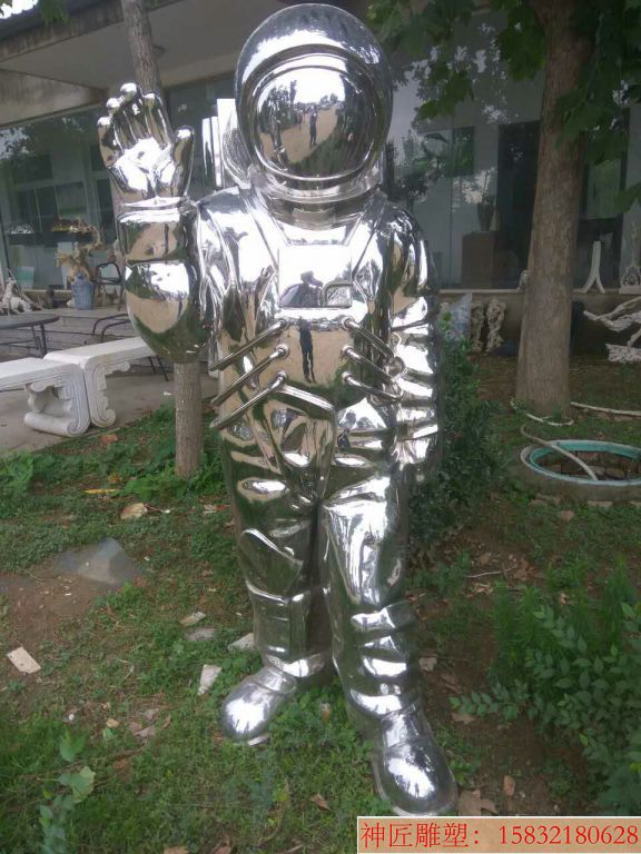 不锈钢宇航员雕塑